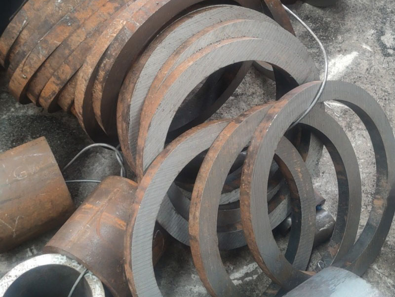 大口徑無縫鋼管切割